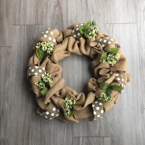 Gorgeous new wreath! - Picture 2 of 4